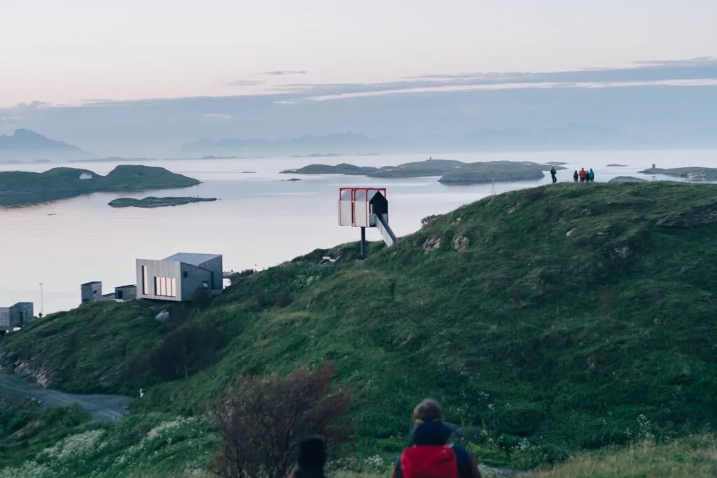 Fleinvær in the late night hours.