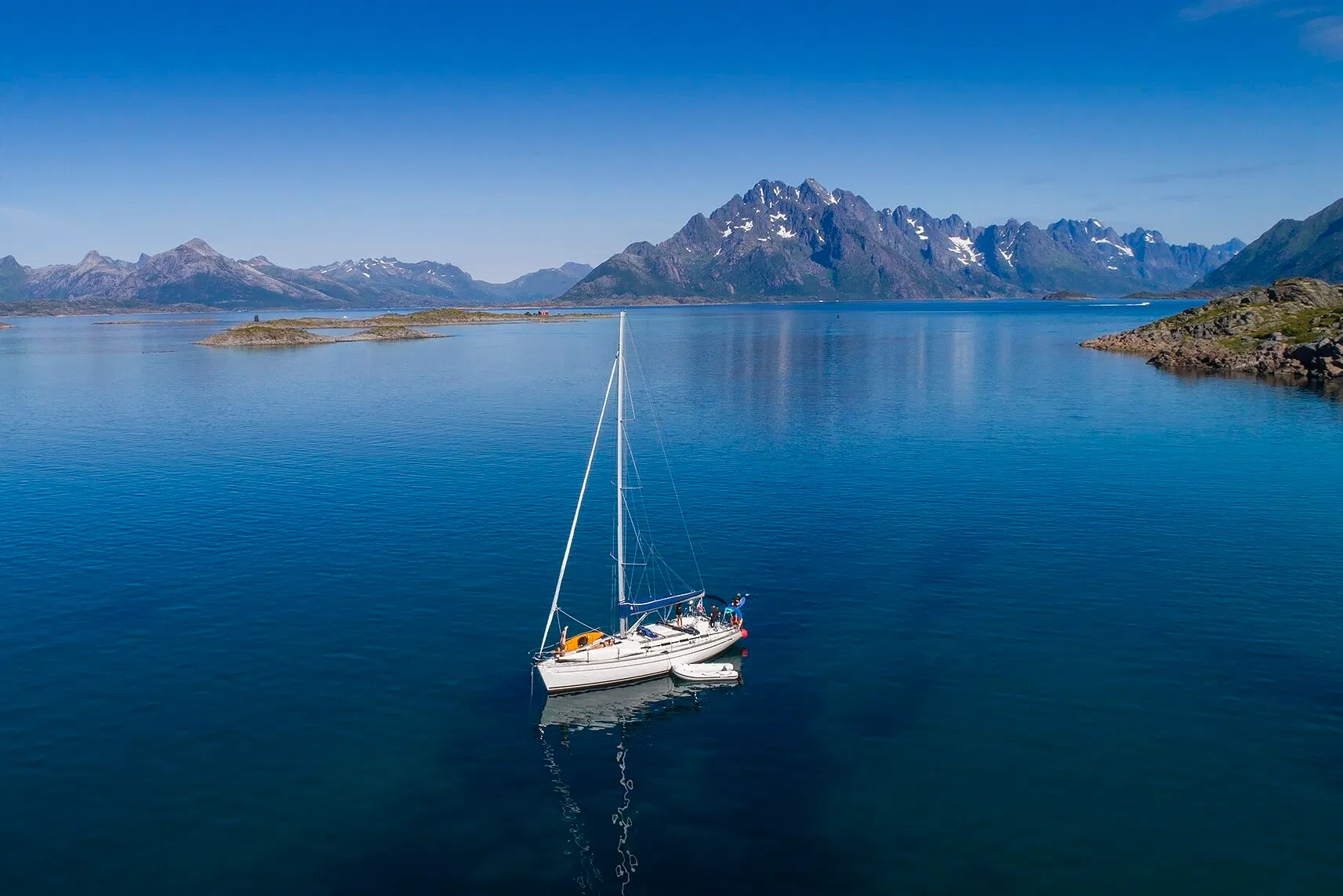 SeilNorge Seilbåt Nirvana Foto Mats Grimseth MG droneLofoten 0055