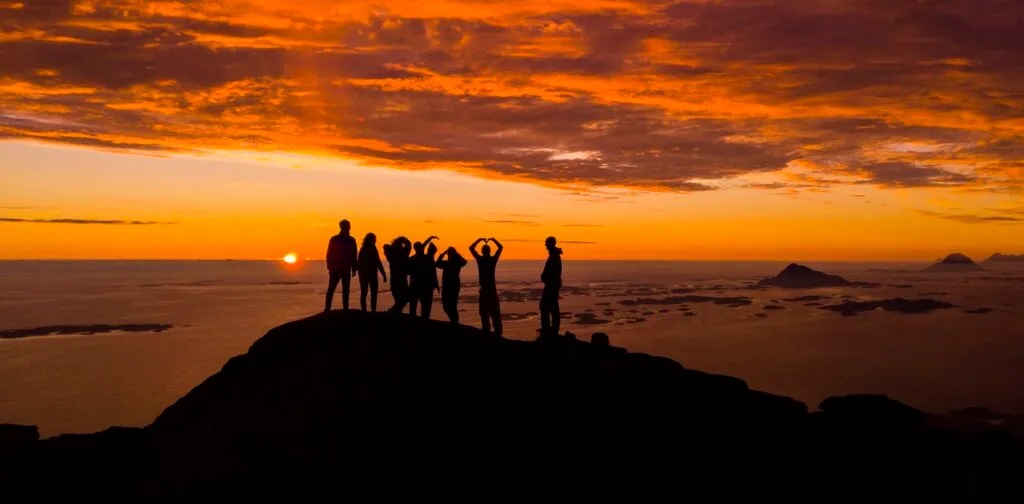 Seiltur SeilNorge Sommer Midnatssol Aktivitet Hav og fjellsport Mats GrimsethDJI 0051