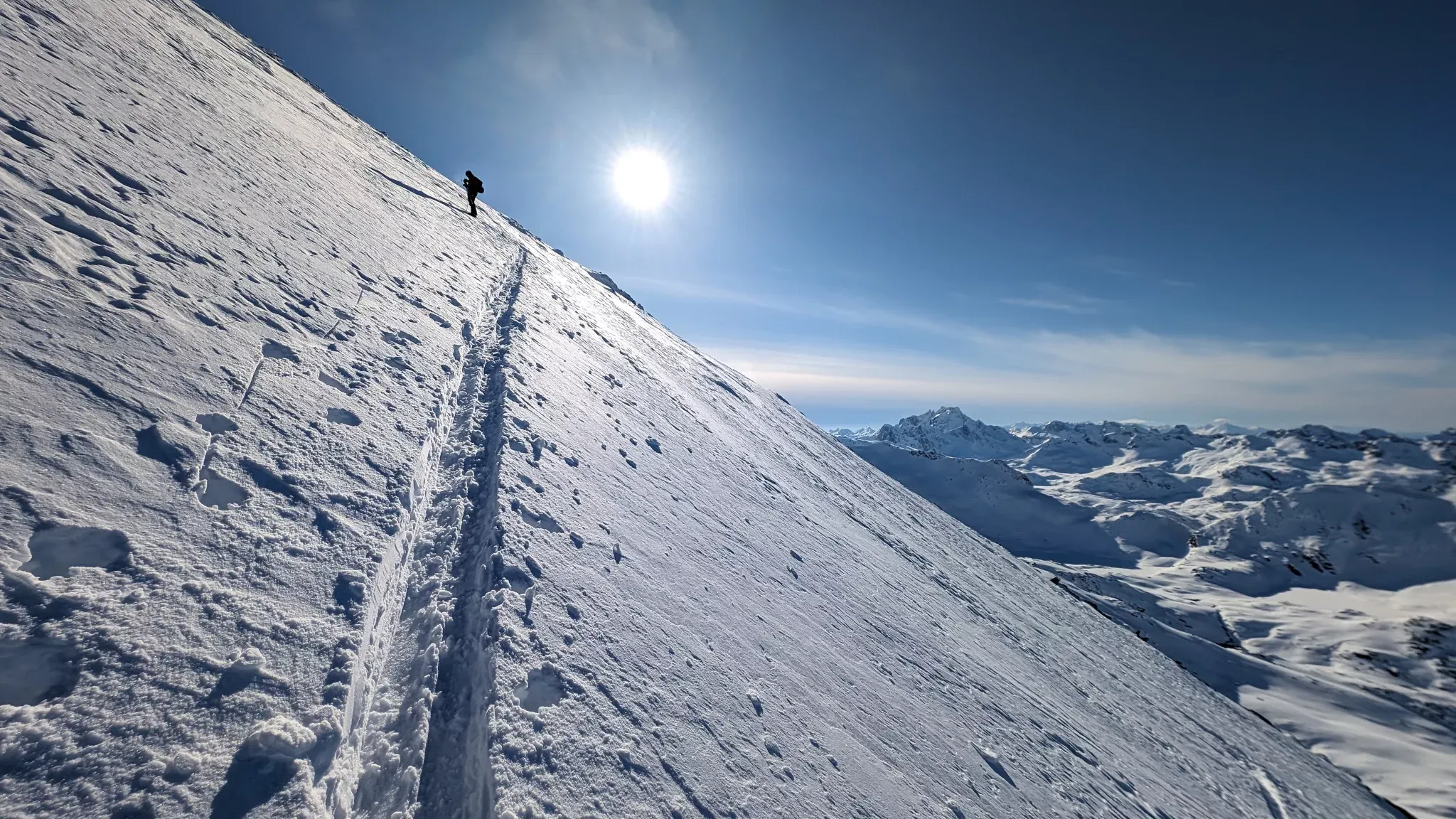 Ski and Sail Easter Skiing in the sun 2024 Photo Joshua Abercrombie (1)