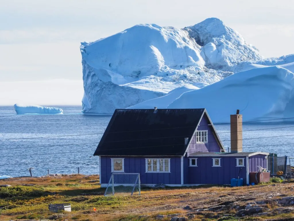 Beautiful,Colorful,Houses,In,Disko,Bay,Greenland