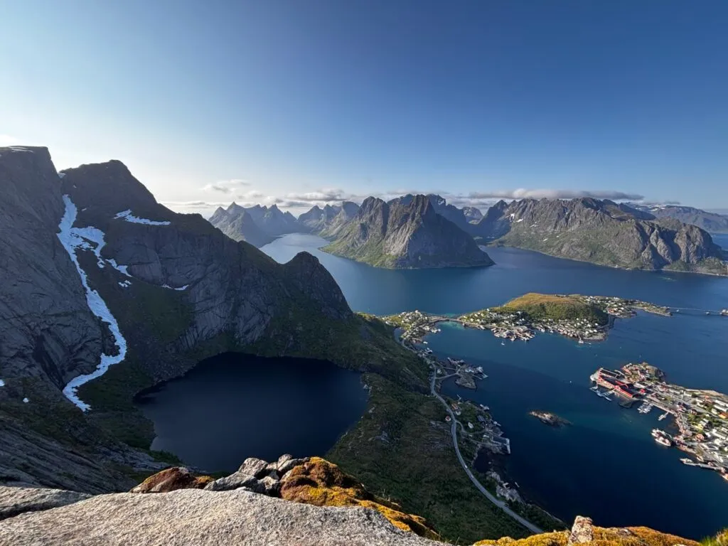 Best of Lofoten Hiking Reinebringen 2025 Dénes Berky (2)