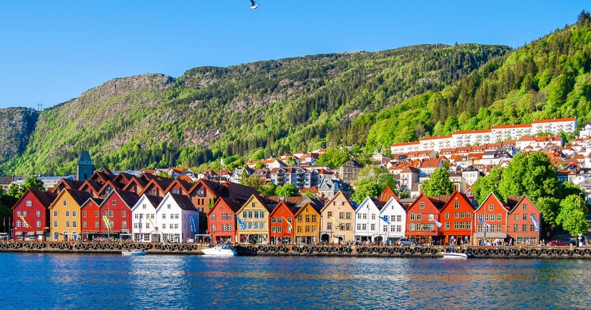 Sailing from Scotland to Norway Bergen