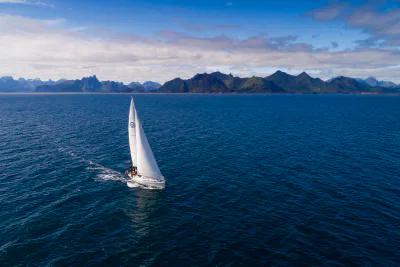 Lofoten SeilNorge Natur hav fjell Mats Grimseth