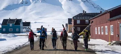 Ski et soleil SeilNorge BB20190523 PN Svalbard A7R08272